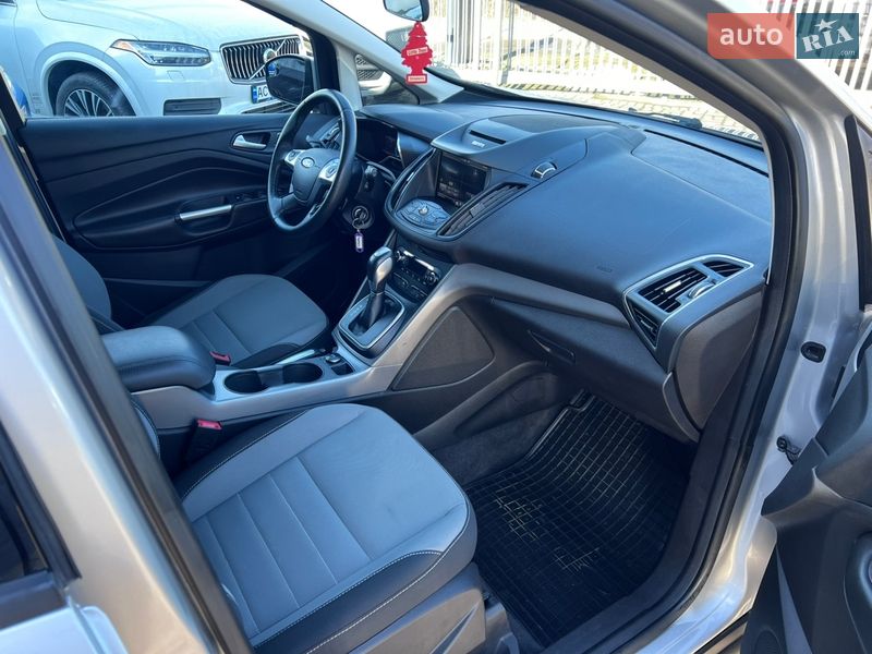 Минивэн Ford C-Max 2013 в Нововолынске
