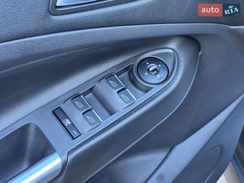 Минивэн Ford C-Max 2013 в Нововолынске