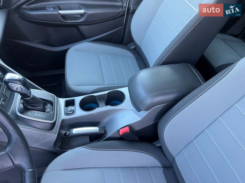Мінівен Ford C-Max 2013 в Нововолинську