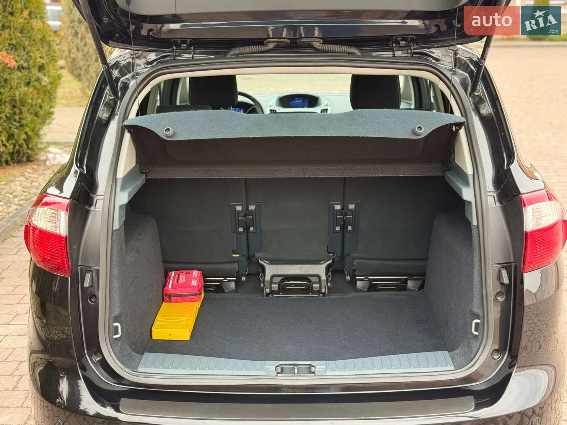2012 Ford C-MAX - мініатюра 92
