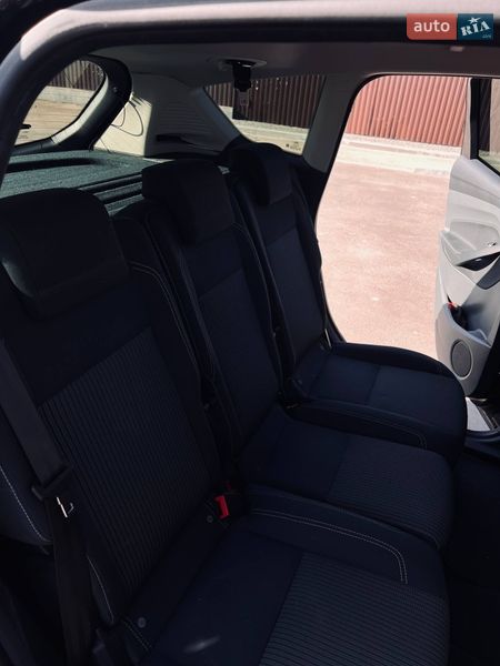 Минивэн Ford C-Max 2013 в Коростене