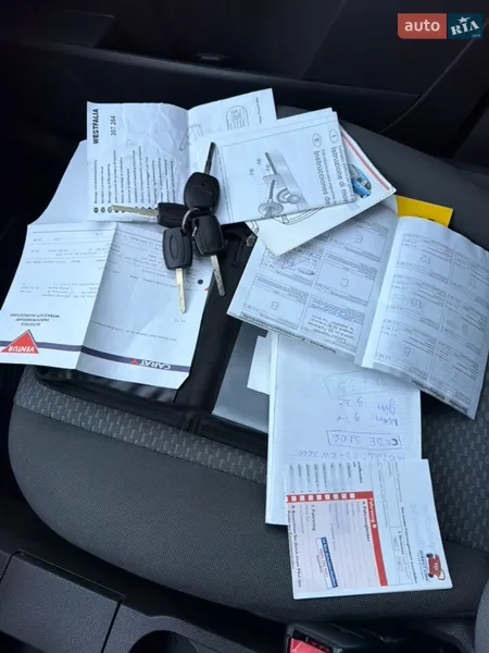 Минивэн Ford C-Max 2007 в Полтаве документ