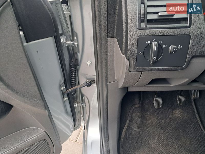 Минивэн Ford C-Max 2005 в Могилев-Подольске