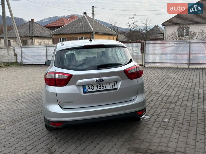 Мінівен Ford C-Max 2011 в Сваляві