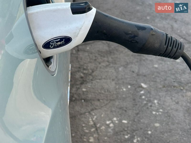 Минивэн Ford C-Max 2014 в Ровно фото 7 Минивэн Ford C-Max 2014 в Ровно