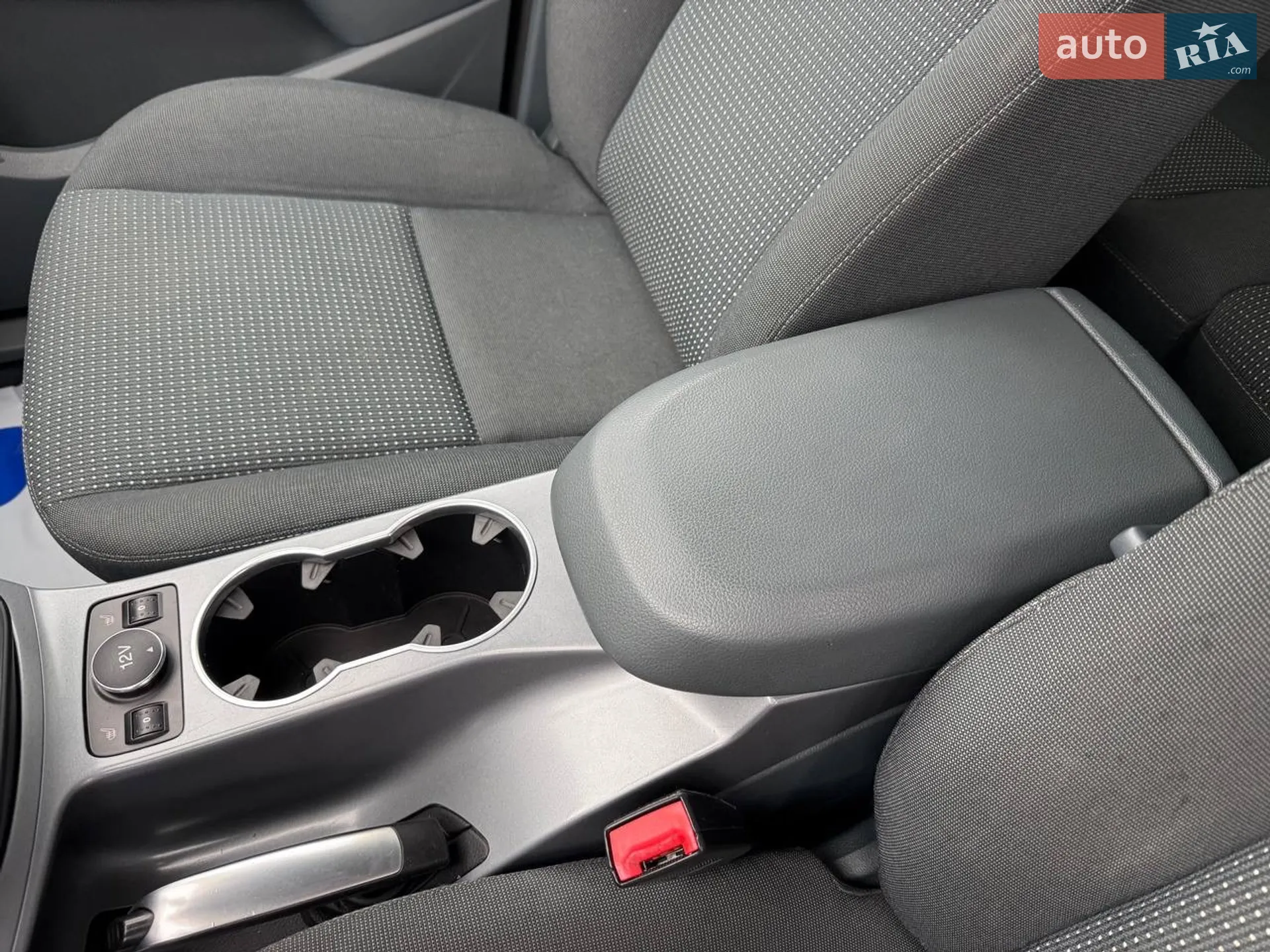 2014 Ford C-MAX - мініатюра 31