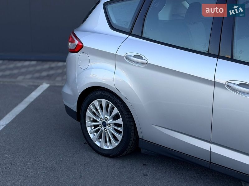Мінівен Ford C-Max 2017 в Києві