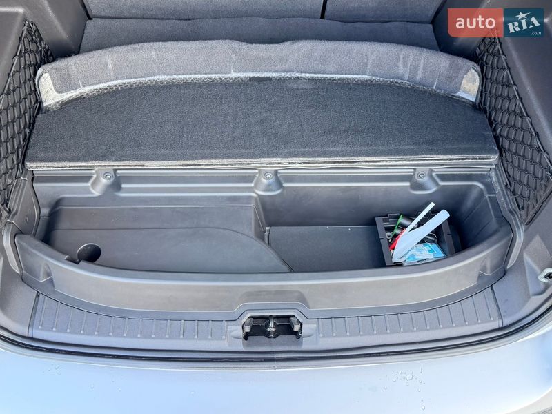 Мінівен Ford C-Max 2017 в Києві