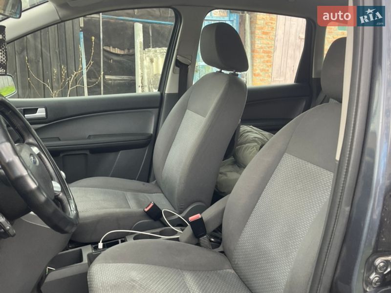 Мінівен Ford C-Max 2006 в Ромнах