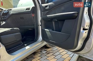 Минивэн Ford C-Max 2003 в Умани