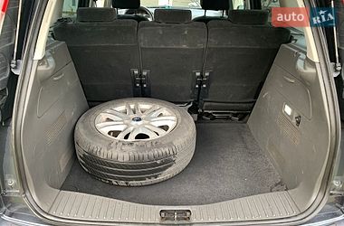 Минивэн Ford C-Max 2009 в Снятине