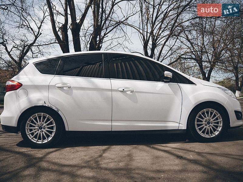 Минивэн Ford C-Max 2015 в Измаиле
