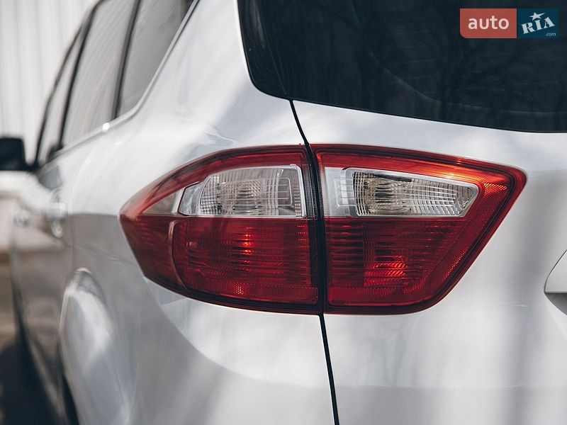 Минивэн Ford C-Max 2015 в Измаиле