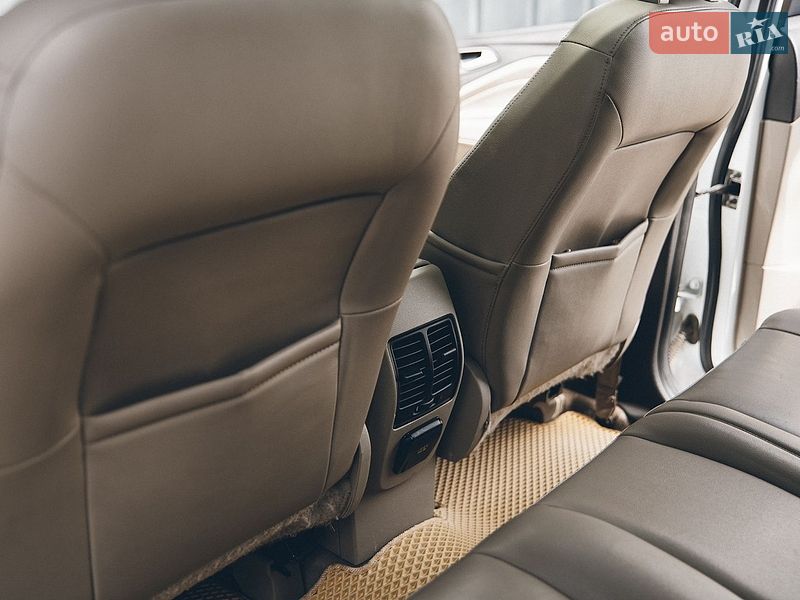 Минивэн Ford C-Max 2015 в Измаиле