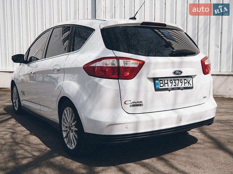 Минивэн Ford C-Max 2015 в Измаиле