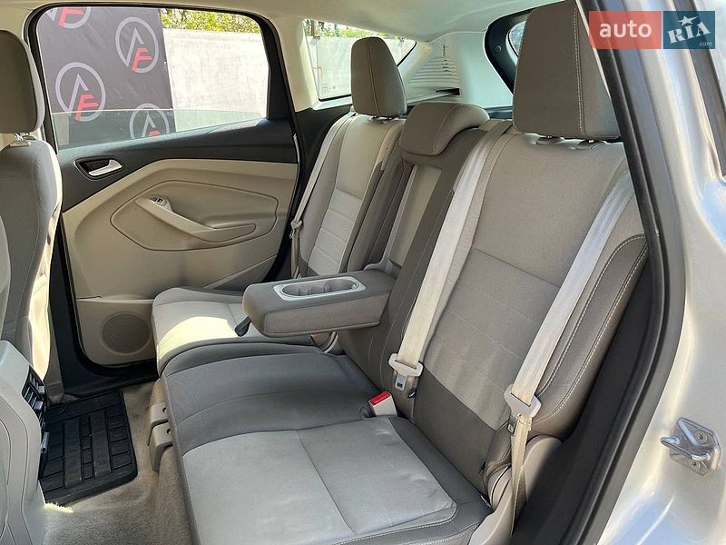 Мінівен Ford C-Max 2016 в Києві