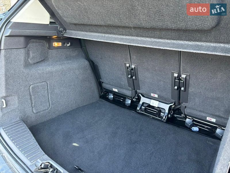 Минивэн Ford C-Max 2016 в Киеве