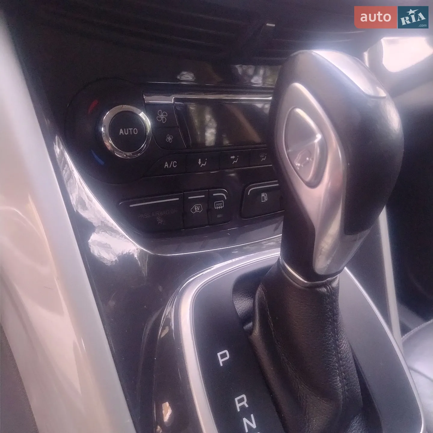 2015 Ford C-MAX - мініатюра 15