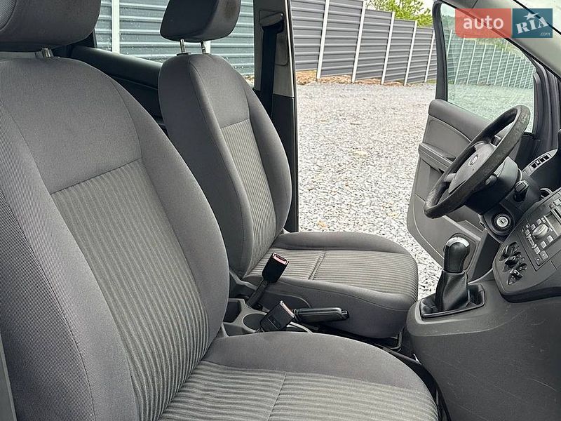 Минивэн Ford C-Max 2006 в Ровно