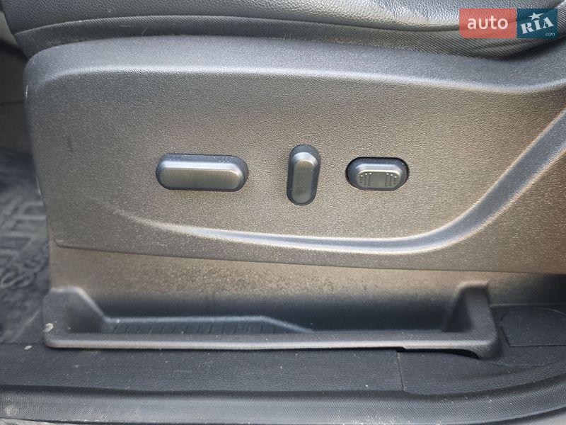 Минивэн Ford C-Max 2013 в Львове