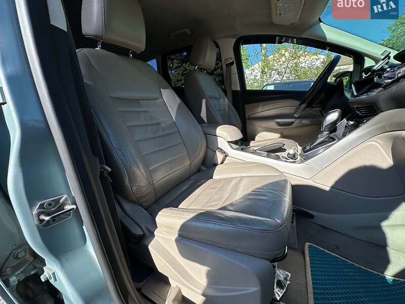 Минивэн Ford C-Max 2012 в Виннице