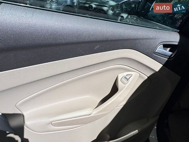 Минивэн Ford C-Max 2013 в Киеве