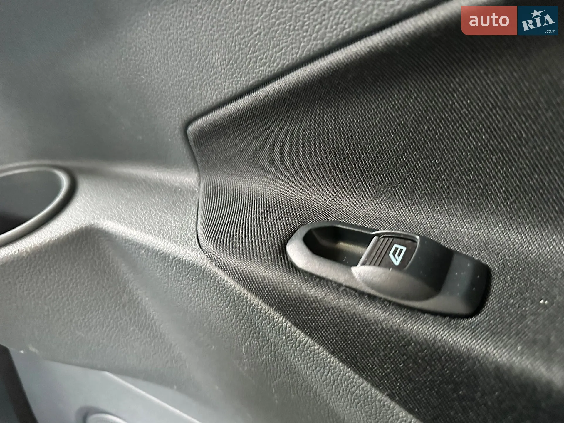 2015 Ford C-MAX - мініатюра 119