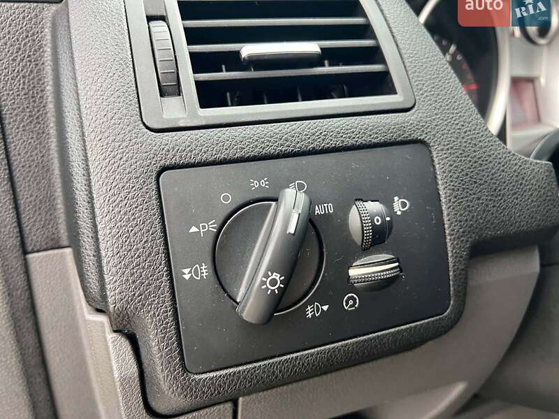 Минивэн Ford C-Max 2010 в Львове
