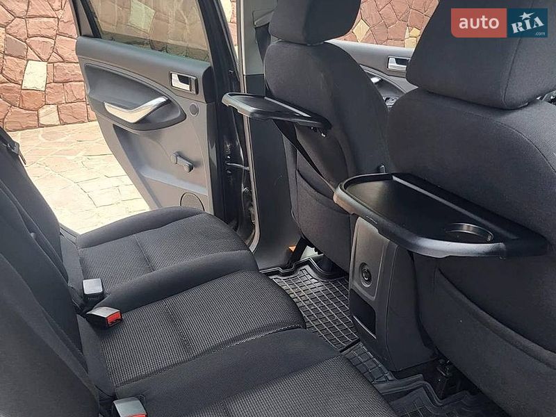 Минивэн Ford C-Max 2009 в Тернополе