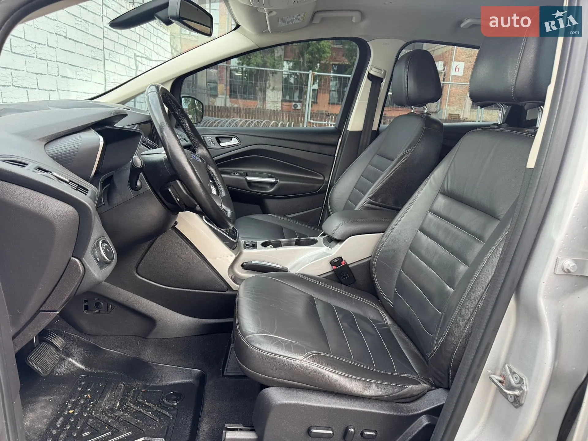 2015 Ford C-MAX - мініатюра 29