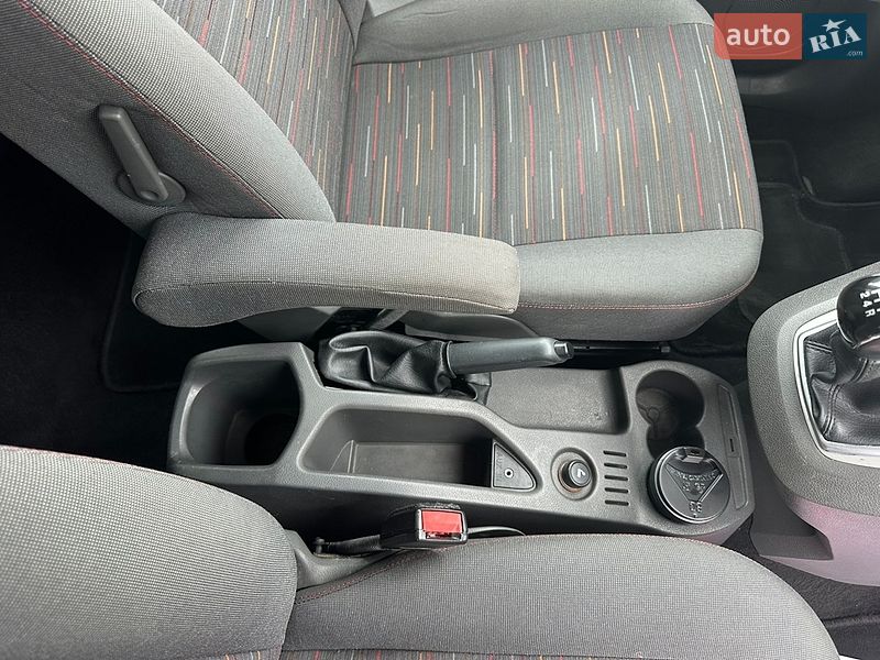 Минивэн Ford C-Max 2010 в Луцке