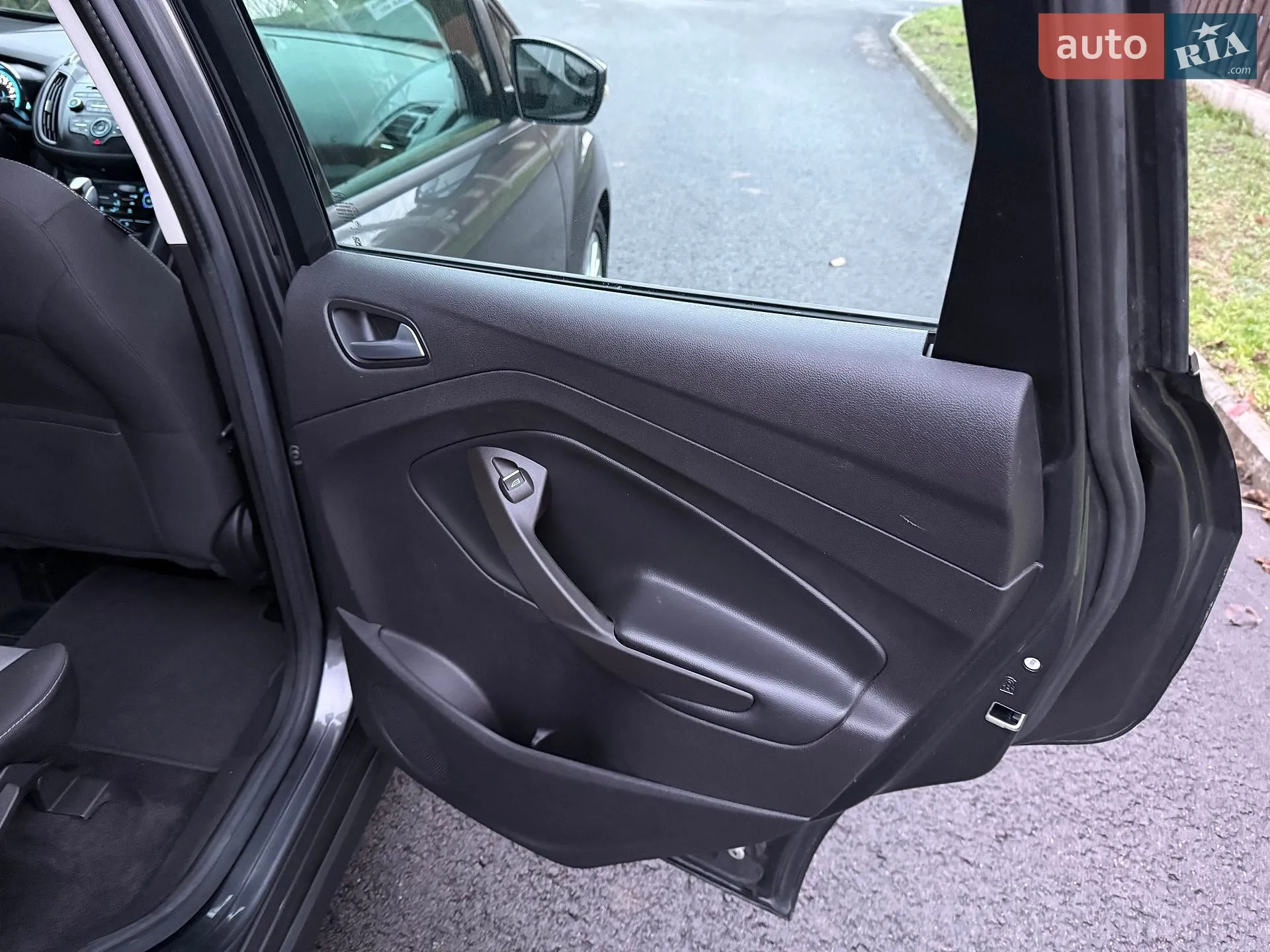 2017 Ford C-MAX - мініатюра 26
