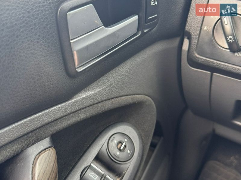 Минивэн Ford C-Max 2008 в Днепре