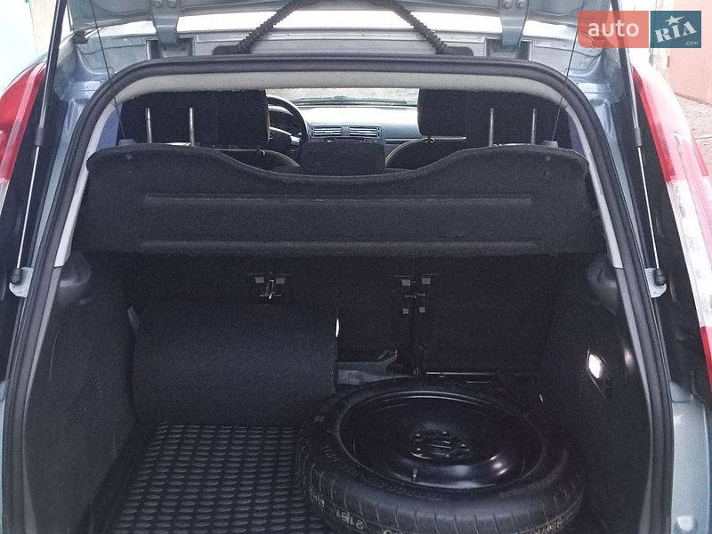 Минивэн Ford C-Max 2008 в Киеве