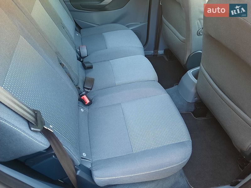 Минивэн Ford C-Max 2011 в Ровно