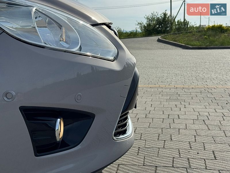 Минивэн Ford C-Max 2013 в Стрые
