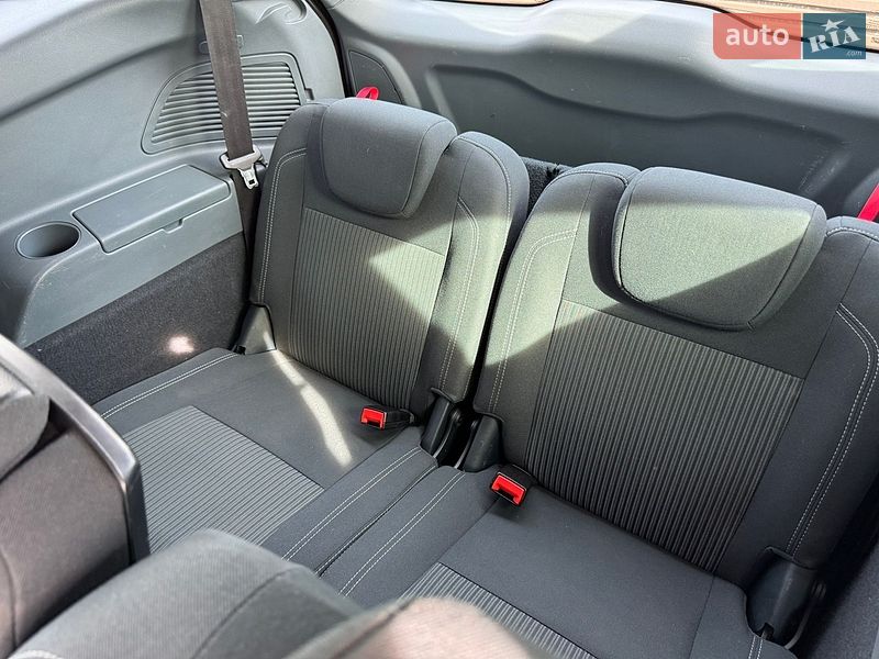 Минивэн Ford C-Max 2013 в Стрые