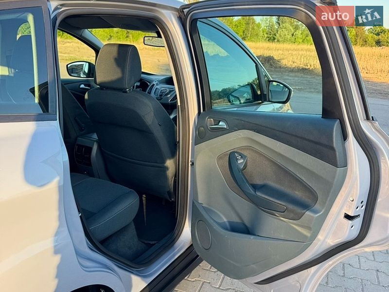 Мінівен Ford C-Max 2010 в Нововолинську