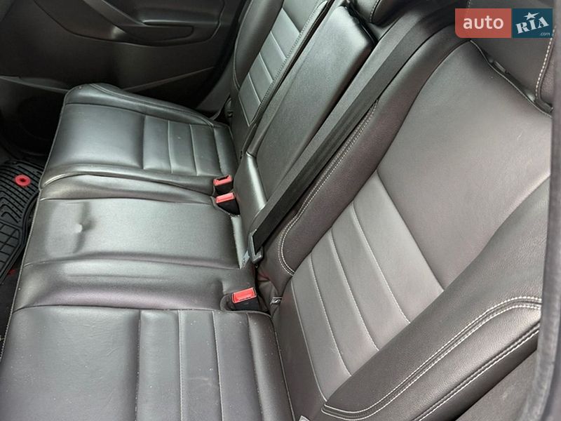 Минивэн Ford C-Max 2015 в Луцке