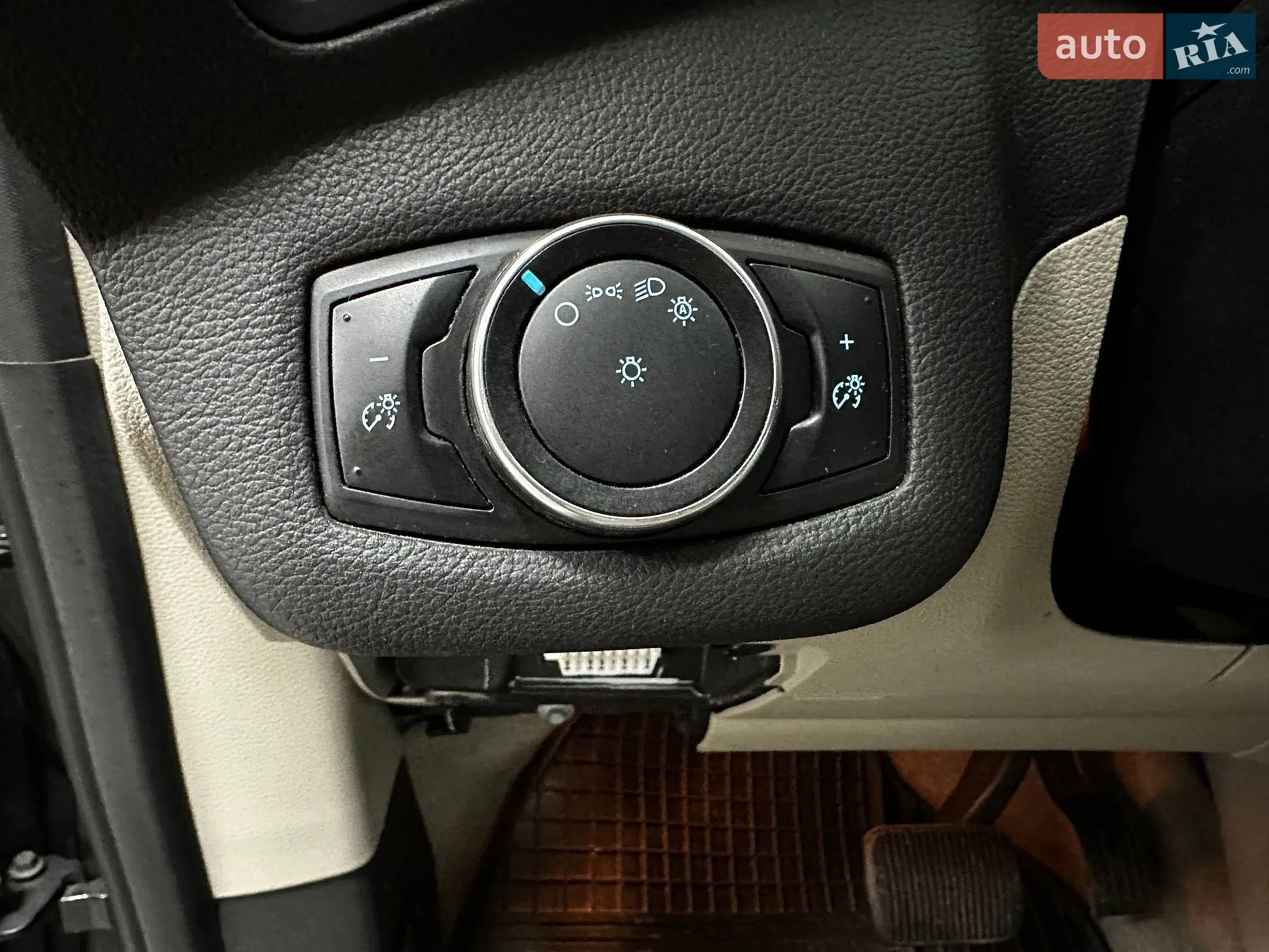 2015 Ford C-MAX - мініатюра 27