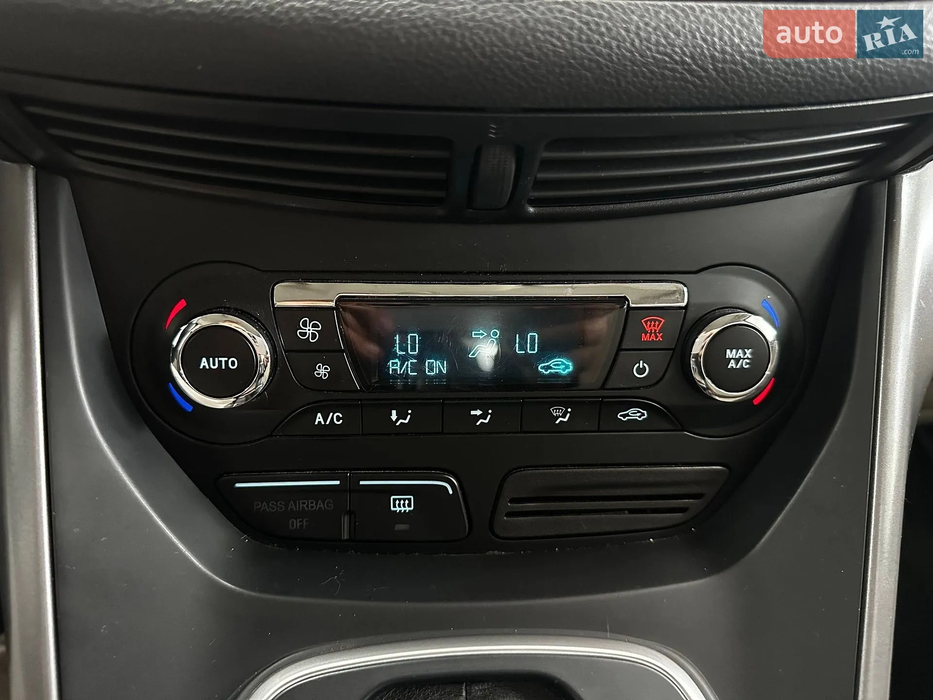 2015 Ford C-MAX - мініатюра 36