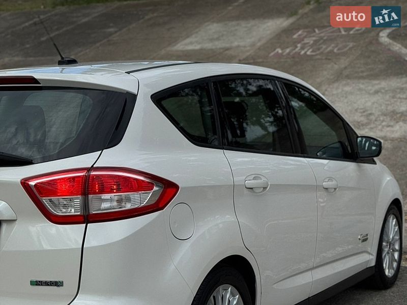Мінівен Ford C-Max 2017 в Києві
