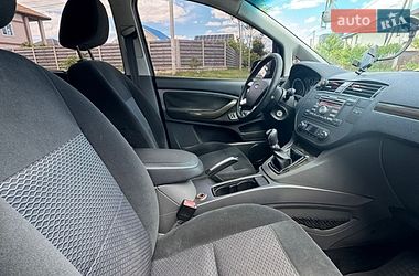 Минивэн Ford C-Max 2010 в Киеве