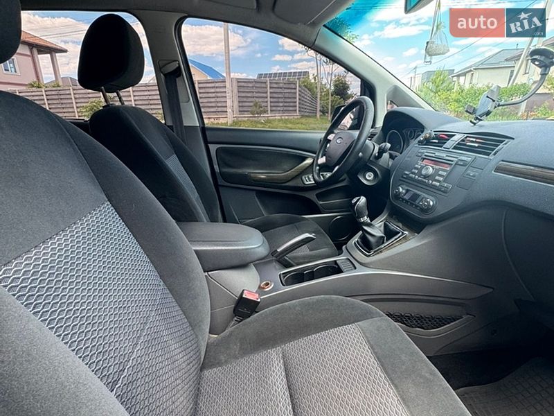 Минивэн Ford C-Max 2010 в Киеве
