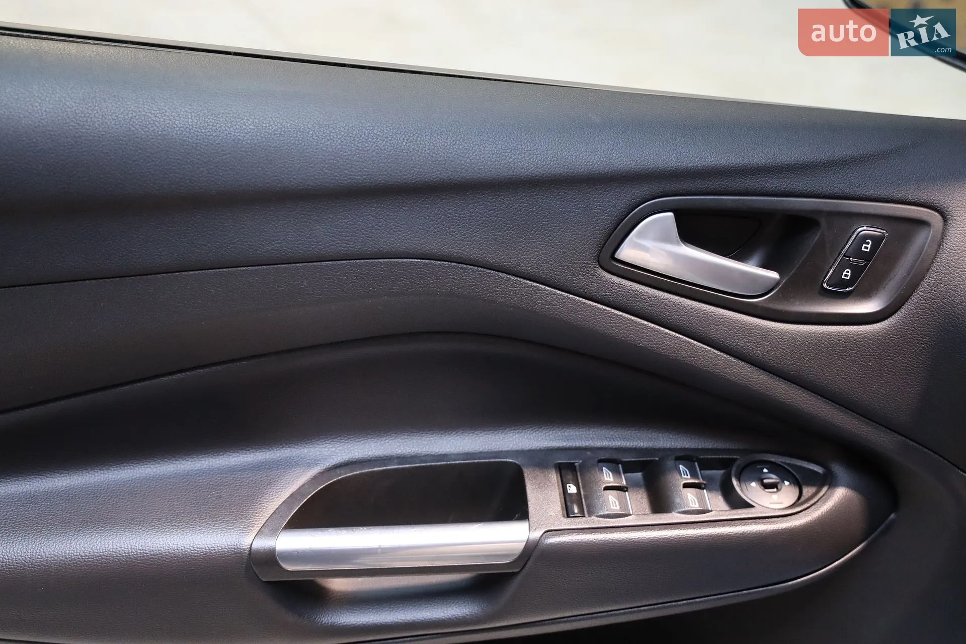 2016 Ford C-MAX - мініатюра 17