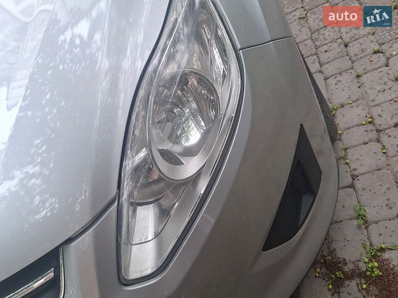 Минивэн Ford C-Max 2012 в Ивано-Франковске фото 10 Минивэн Ford C-Max 2012 в Ивано-Франковске