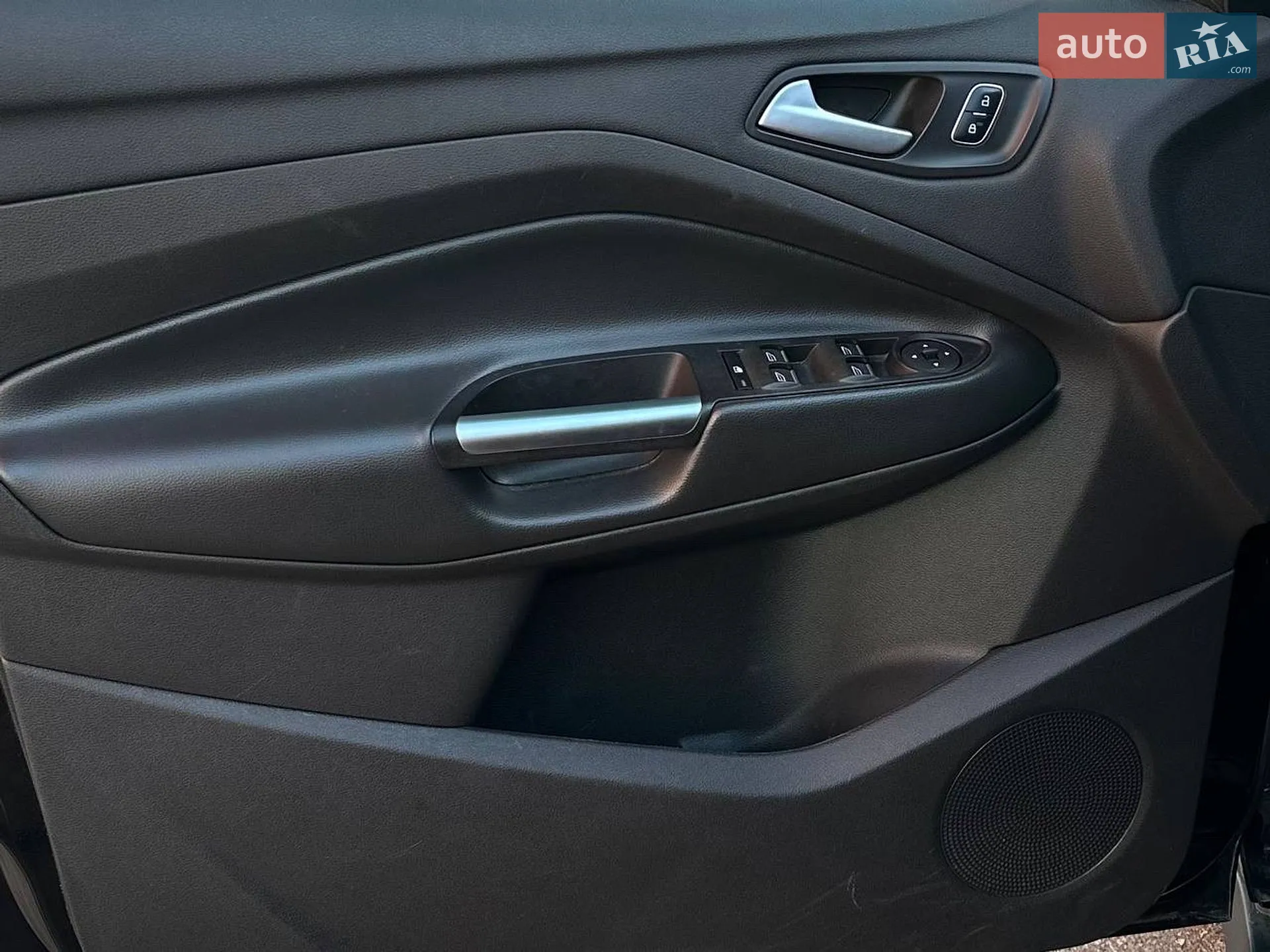 2017 Ford C-MAX - мініатюра 16