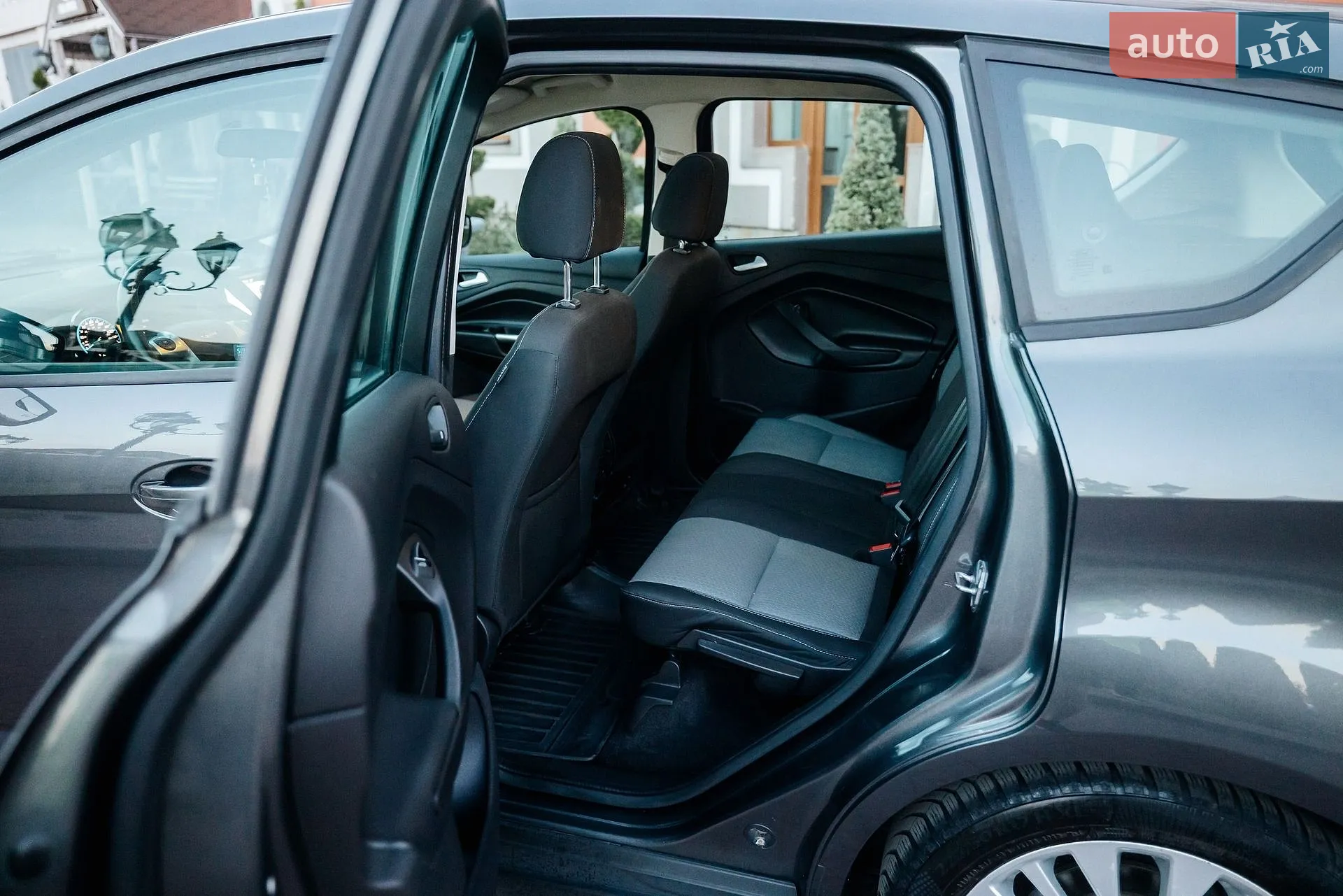 2017 Ford C-MAX - мініатюра 64
