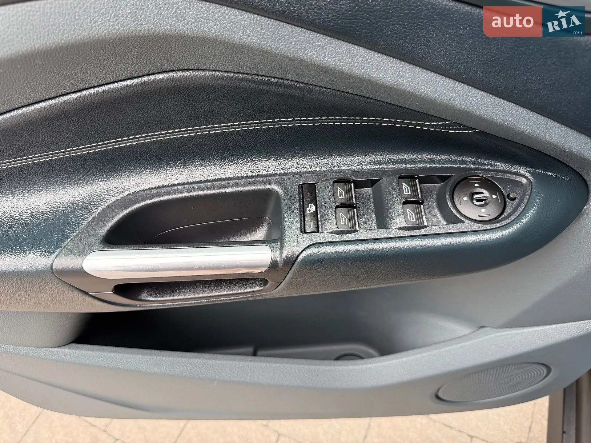 2013 Ford C-MAX - мініатюра 40