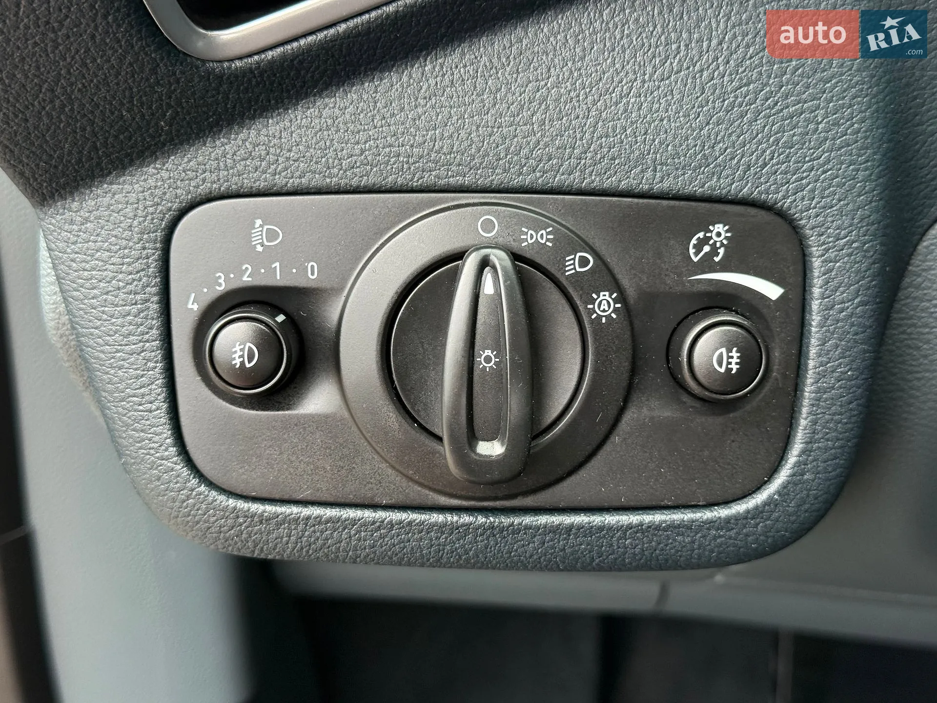 2013 Ford C-MAX - мініатюра 43